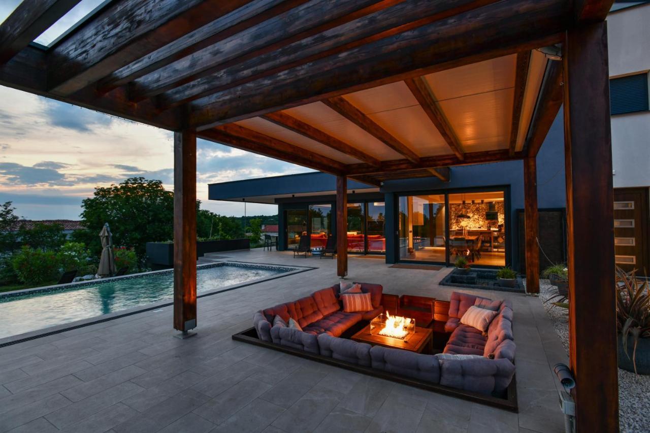 Casa Famiglia Villa Barban Exterior photo